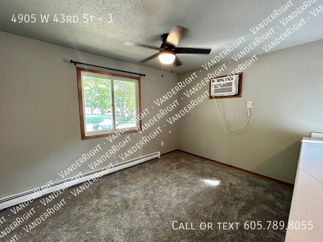 4905 W 43rd St in Sioux Falls, SD - Building Photo - Building Photo