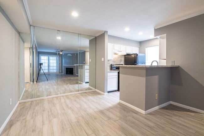 property at 14600 Fonmeadow Dr