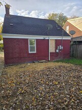 15243 Eastwood St in Detroit, MI - Building Photo - Building Photo