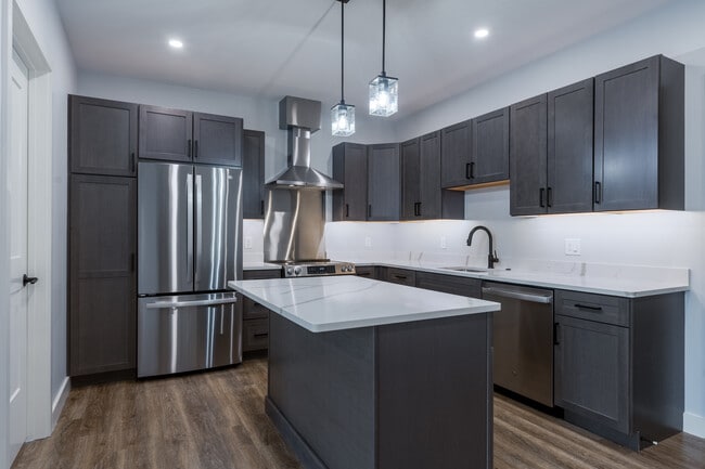 21 Summer St in Natick, MA - Building Photo - Interior Photo