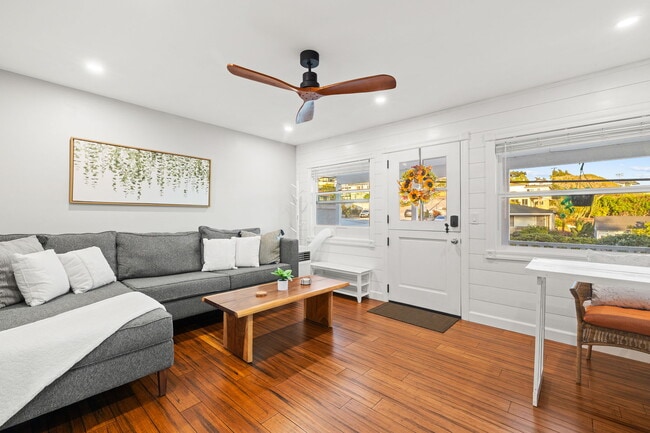 property at 1326 Dorcas St