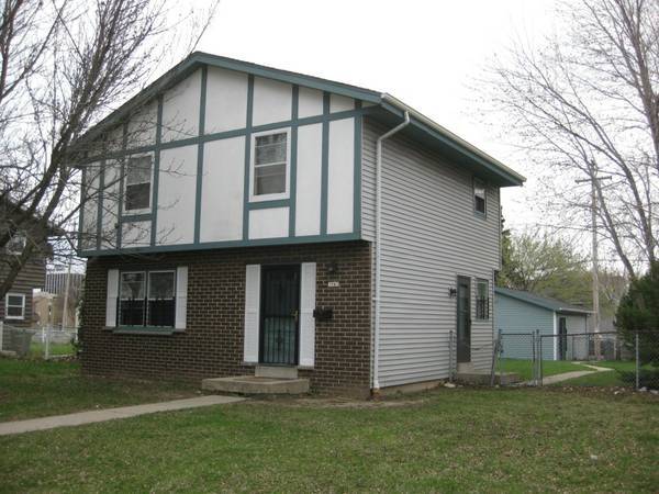 1541 West Highland Avenue in Milwaukee, WI - Building Photo