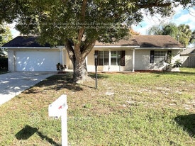 798 S Atmore Cir in Deltona, FL - Building Photo