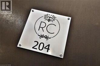 112 King St E in Hamilton, ON - Building Photo - Building Photo