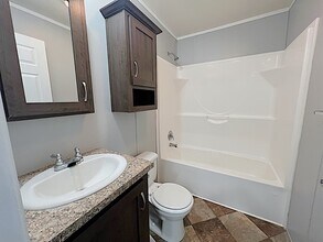 16731 Fall River Rd in Holly, MI - Building Photo - Building Photo