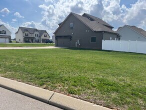 624 Donna Oaks Dr in Mount Juliet, TN - Building Photo - Building Photo