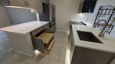 146 Villa Dr in Pittsburgh, PA - Building Photo - Building Photo
