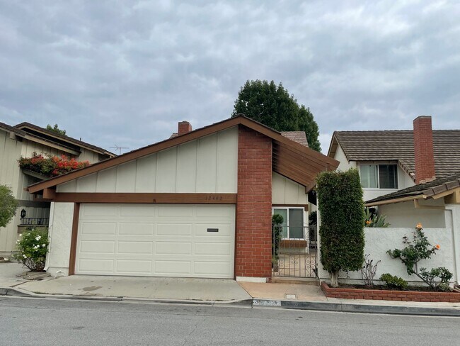 12482 Rainier Cir in Los Alamitos, CA - Building Photo - Building Photo