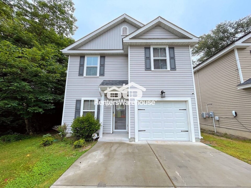 728 Rosewell Ave in Chesapeake, VA - Building Photo