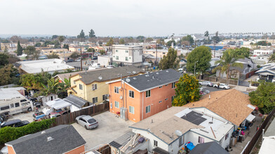 948 W 61st St in Los Angeles, CA - Building Photo - Building Photo