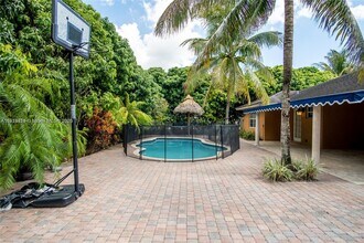 18405 SW 216th St in Miami, FL - Building Photo - Building Photo
