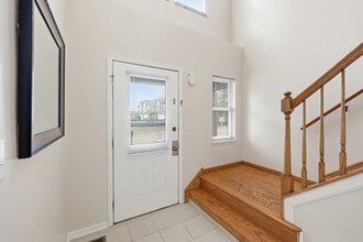 760 E Whispering Oaks Dr in Palatine, IL - Building Photo - Building Photo