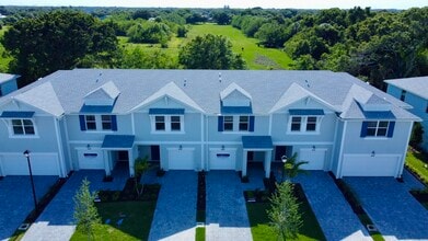 500 Salisbury Cir in Fort Pierce, FL - Building Photo - Building Photo