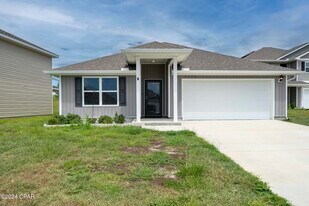 7177 Ellie B Dr in Panama City, FL - Building Photo