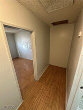 622 W McWilliams Ave in Las Vegas, NV - Building Photo - Building Photo