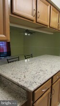 8 Marsham Ct-Unit -8 in Reisterstown, MD - Foto de edificio - Building Photo