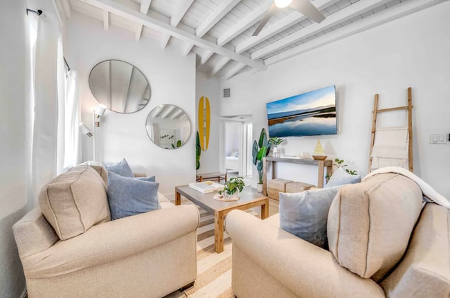 property at 140 SE 9th Ave