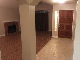 2170 N Spruce Ave in Rialto, CA - Building Photo