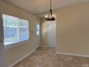 1361 Stanford Rd in Gulf Breeze, FL - Building Photo - Building Photo