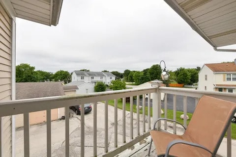 property at 2067 Cliff Alex Ct S