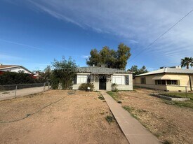 3422 E Taylor St in Phoenix, AZ - Building Photo