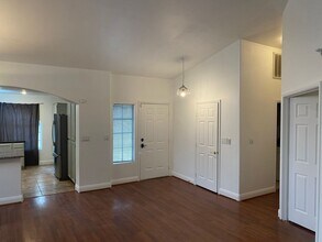 4230 N Bola Dr in North Las Vegas, NV - Building Photo - Building Photo