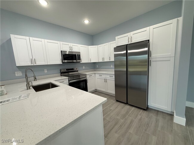 152 Oxbow Beckley Ave in Lehigh Acres, FL - Building Photo - Building Photo