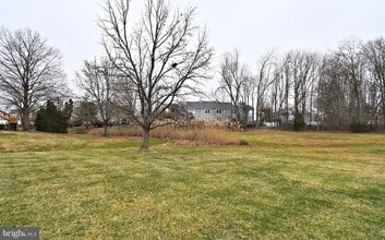 592 Wrensong Rd in Yardley, PA - Building Photo - Building Photo