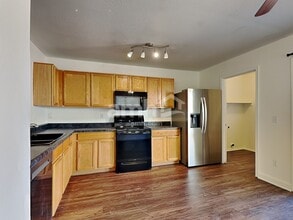 2444 E Gleneagle Dr in Chandler, AZ - Building Photo - Building Photo