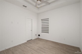 11 E Campeche St in Alton, TX - Building Photo - Building Photo