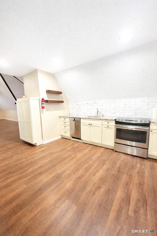 property at 33 Fair St