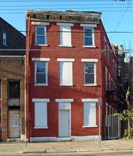 33 E McMicken Ave in Cincinnati, OH - Building Photo - Building Photo