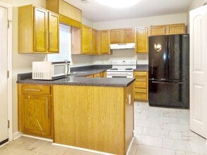 409 Cherry St in Fuquay Varina, NC - Building Photo - Building Photo