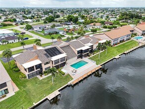 3722 SE 12th Ave in Cape Coral, FL - Building Photo - Building Photo
