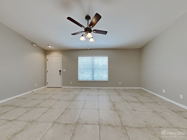 9390 Fruitland Ave in Englewood, FL - Building Photo - Building Photo