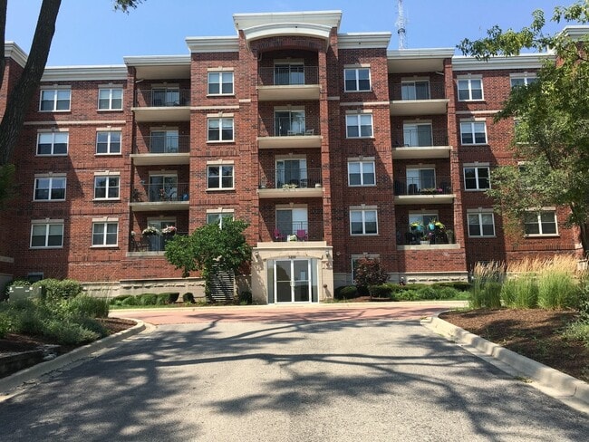 property at 3400 N Old Arlington Heights Rd