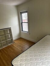 18 Bradbury St in Boston, MA - Foto de edificio - Building Photo