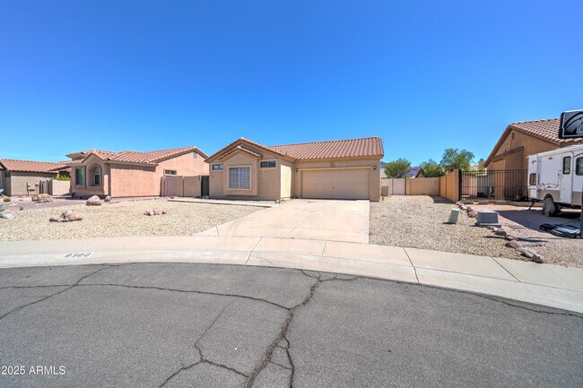 8900 E Rainier Dr in Gold Canyon, AZ - Building Photo - Building Photo