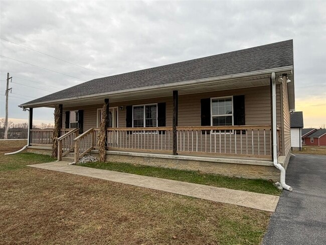 17 Christopher Ave in Glasgow, KY - Building Photo - Building Photo