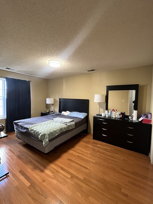 property at 30 Richmond Street4 - Master Bedroom