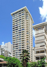 Aloha Towers in Honolulu, HI - Building Photo - Building Photo