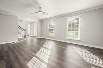 1350 Marlyn Dr in Columbus, OH - Building Photo - Building Photo