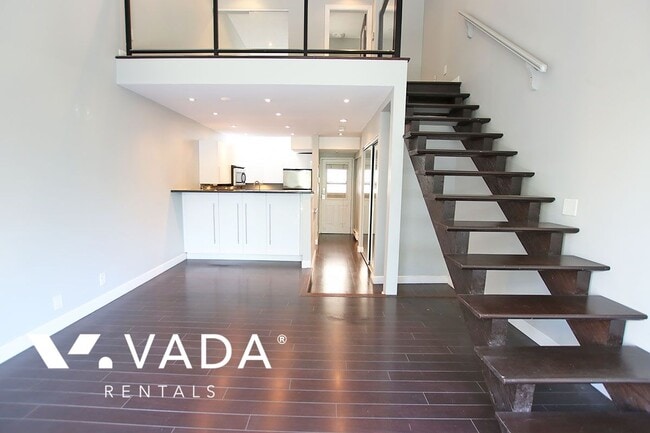 1070 Nelson St. in Vancouver, BC - Building Photo - Building Photo