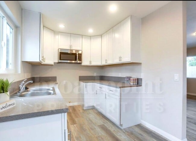 property at 1053 Old Stage Rd