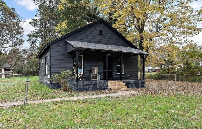 property at 617 Orange Heights Loop Rd