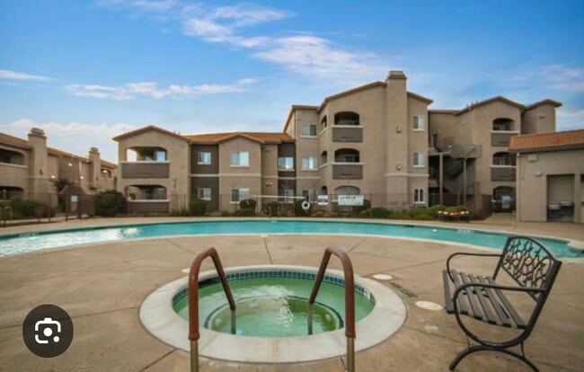 10001 Woodcreek Oaks Blvd, Unit 1721 in Roseville, CA - Building Photo - Building Photo