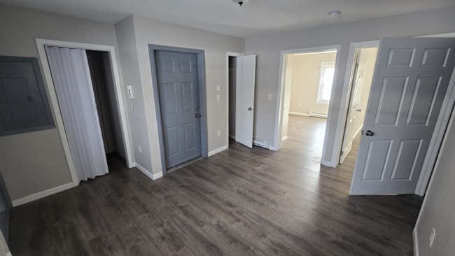 405 Littleton Ave in Newark, NJ - Foto de edificio - Building Photo