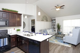 Towns of Traverse Mountain in Lehi, UT - Building Photo