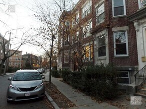 23 Gibbs St in Brookline, MA - Building Photo - Building Photo