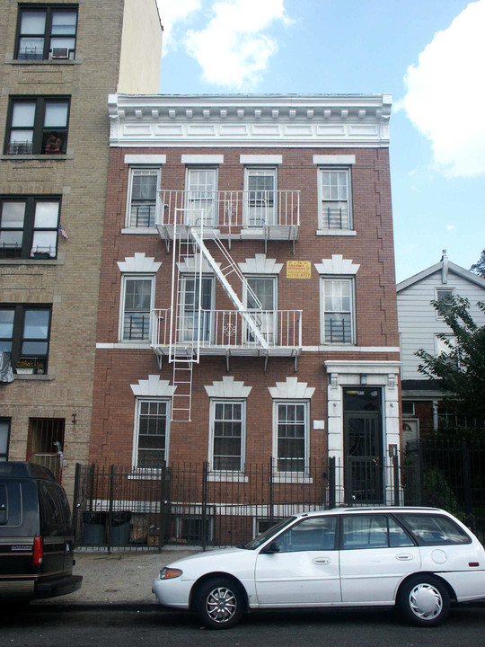 1972 Crotona Ave in Bronx, NY - Building Photo